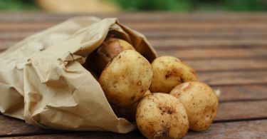 le patate con i germogli si possono mangiare